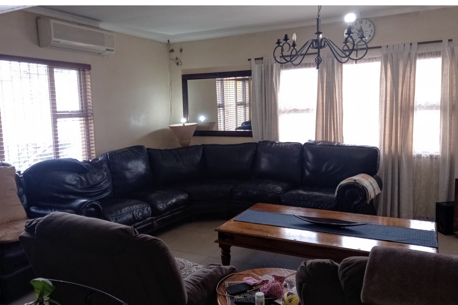 5 Bedroom Property for Sale in Retreat Western Cape